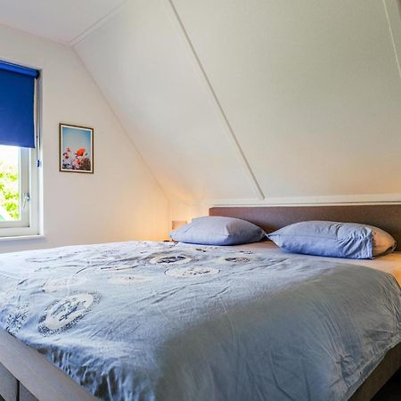 4 Bedroom Cozy Home In Zonnemaire Exterior photo